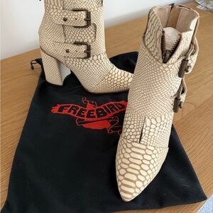 Freebird Cream Heeled Boots with Chunky Heel and Western Design